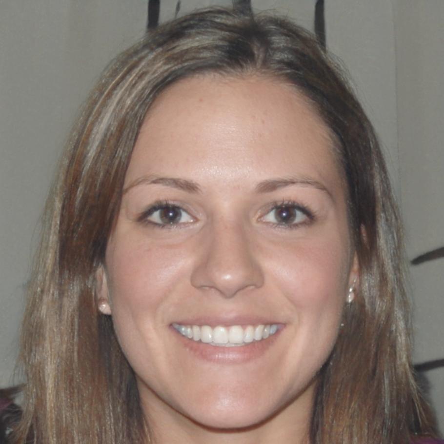 Vesna Horvath teaching smart contract development