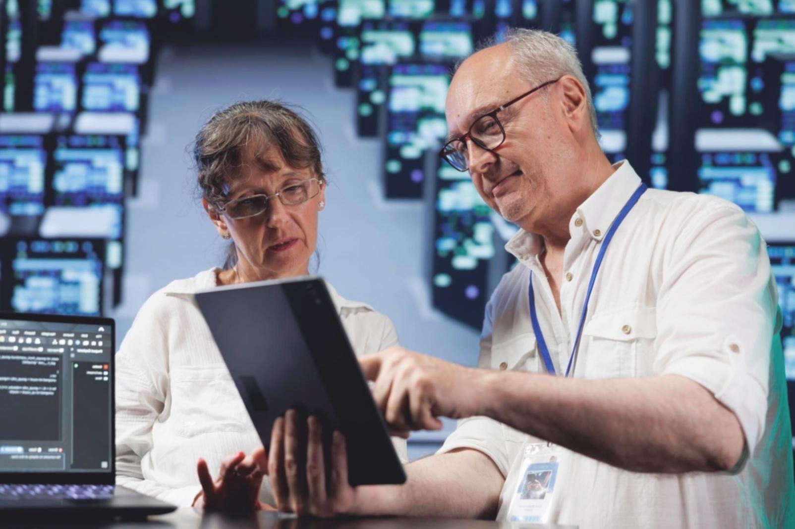 Decentralized application security audit process